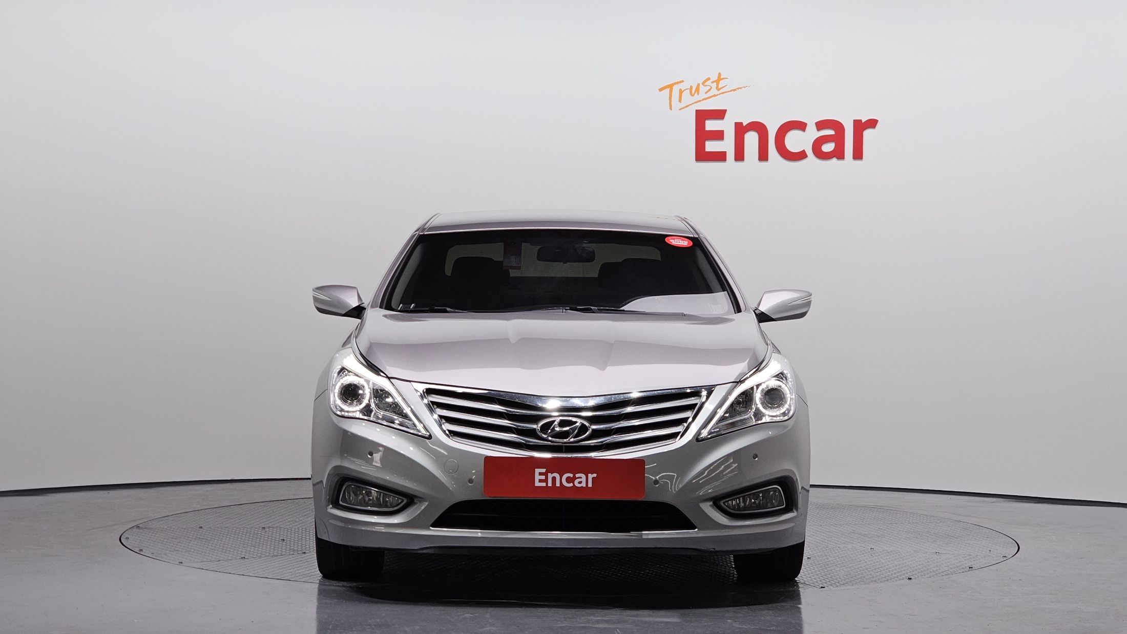 HYUNDAI GRANDEUR HG 2012