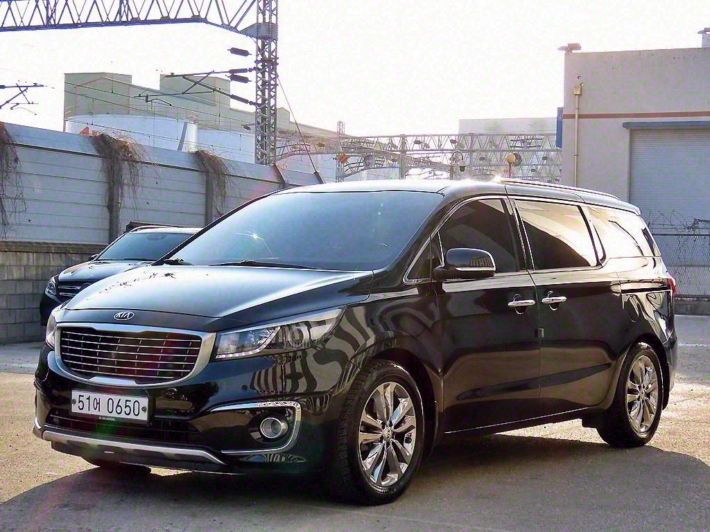 KIA CARNIVAL 2016