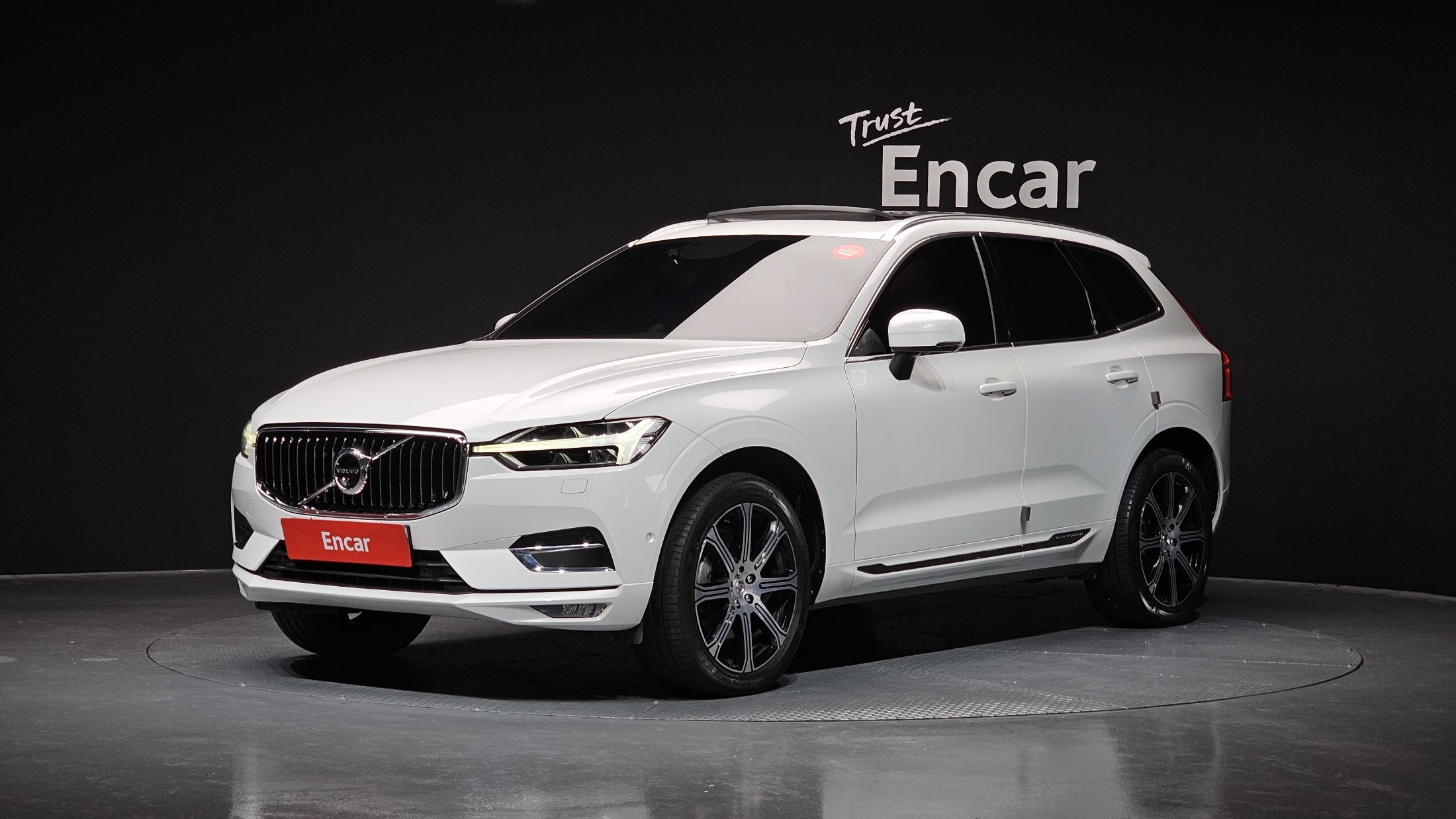 VOLVO XC60 2019
