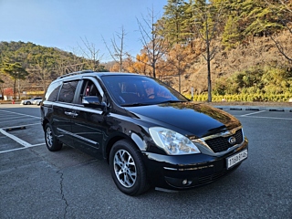 KIA CARNIVAL R 2013
