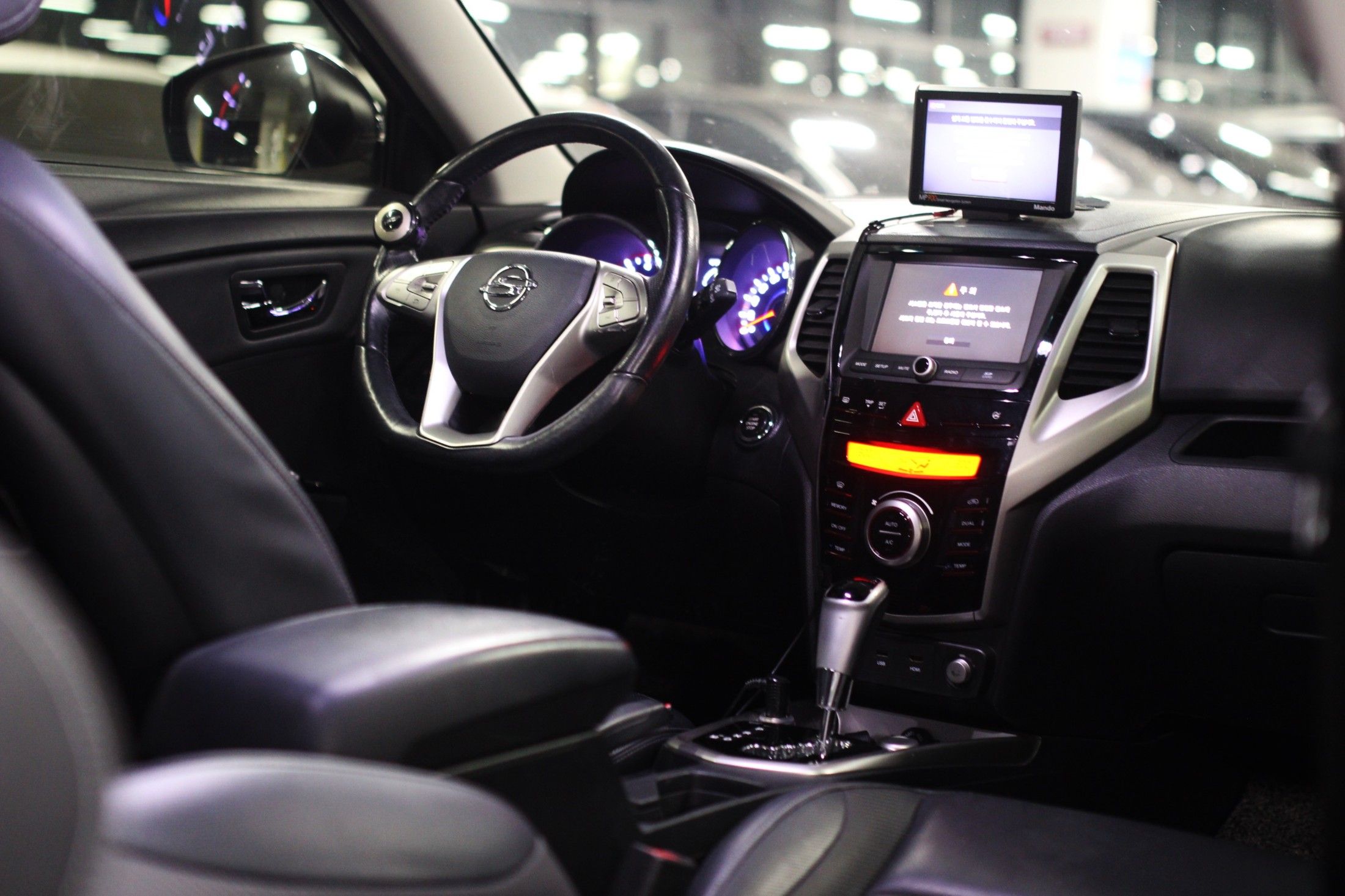 SSANGYONG TIVOLI 2015