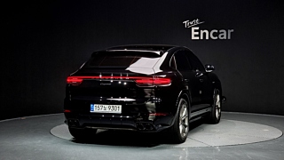 PORSCHE CAYENNE PO536 2023