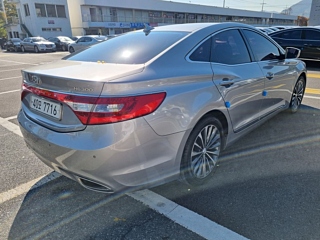 HYUNDAI GRANDEUR HG 2013
