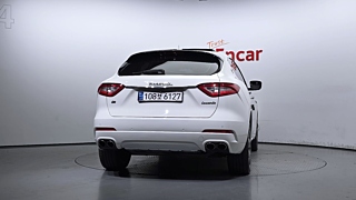 MASERATI LEVANTE 2017