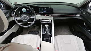 HYUNDAI AVANTE HYBRID CN7  Inspiration 2021