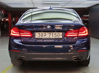 BMW 5-SERIES G30 2017