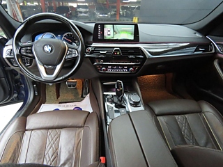 BMW 5-SERIES G30 2017