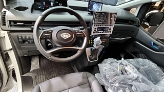 HYUNDAI STARIA 2024