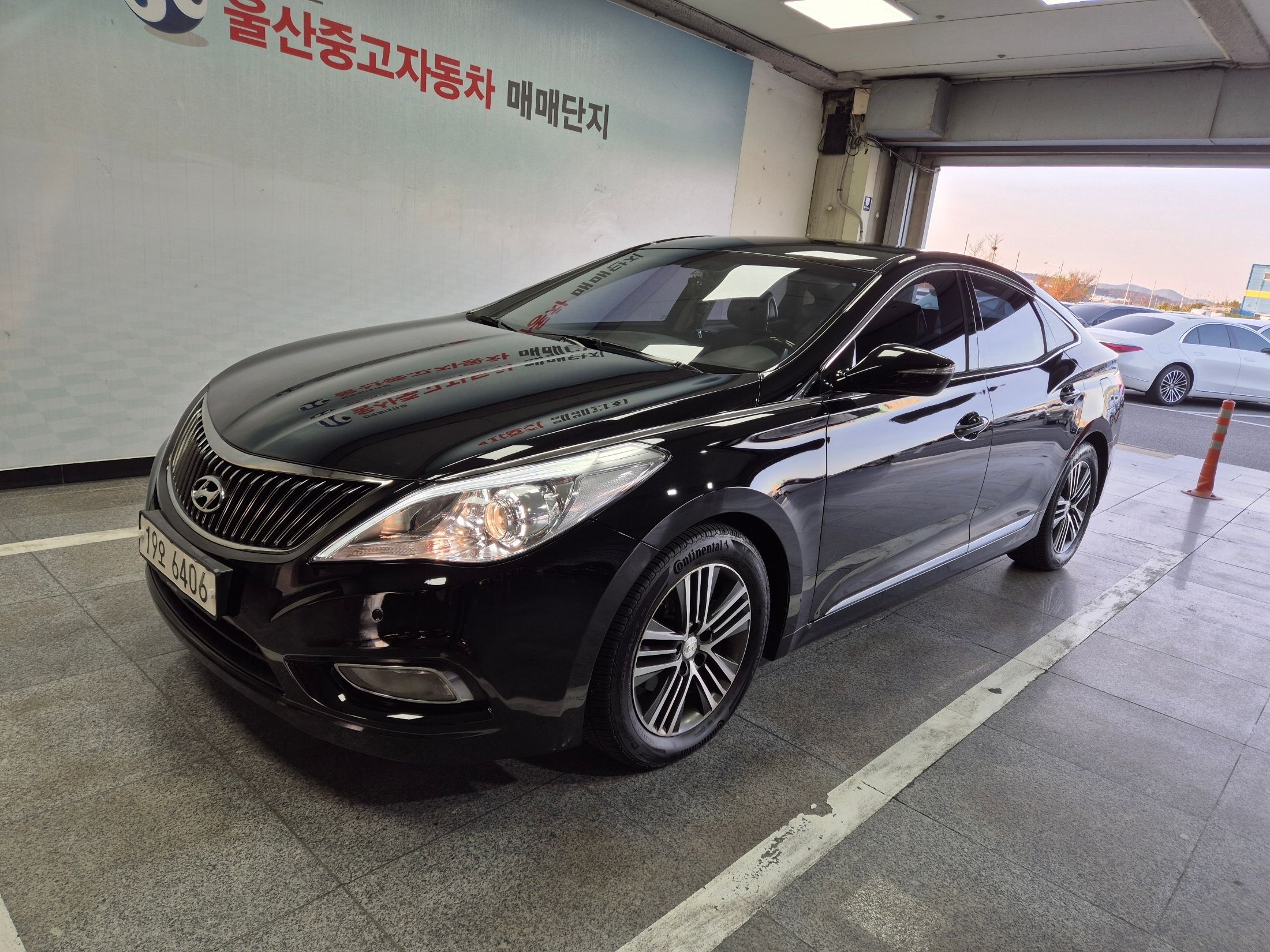 HYUNDAI GRANDEUR HG