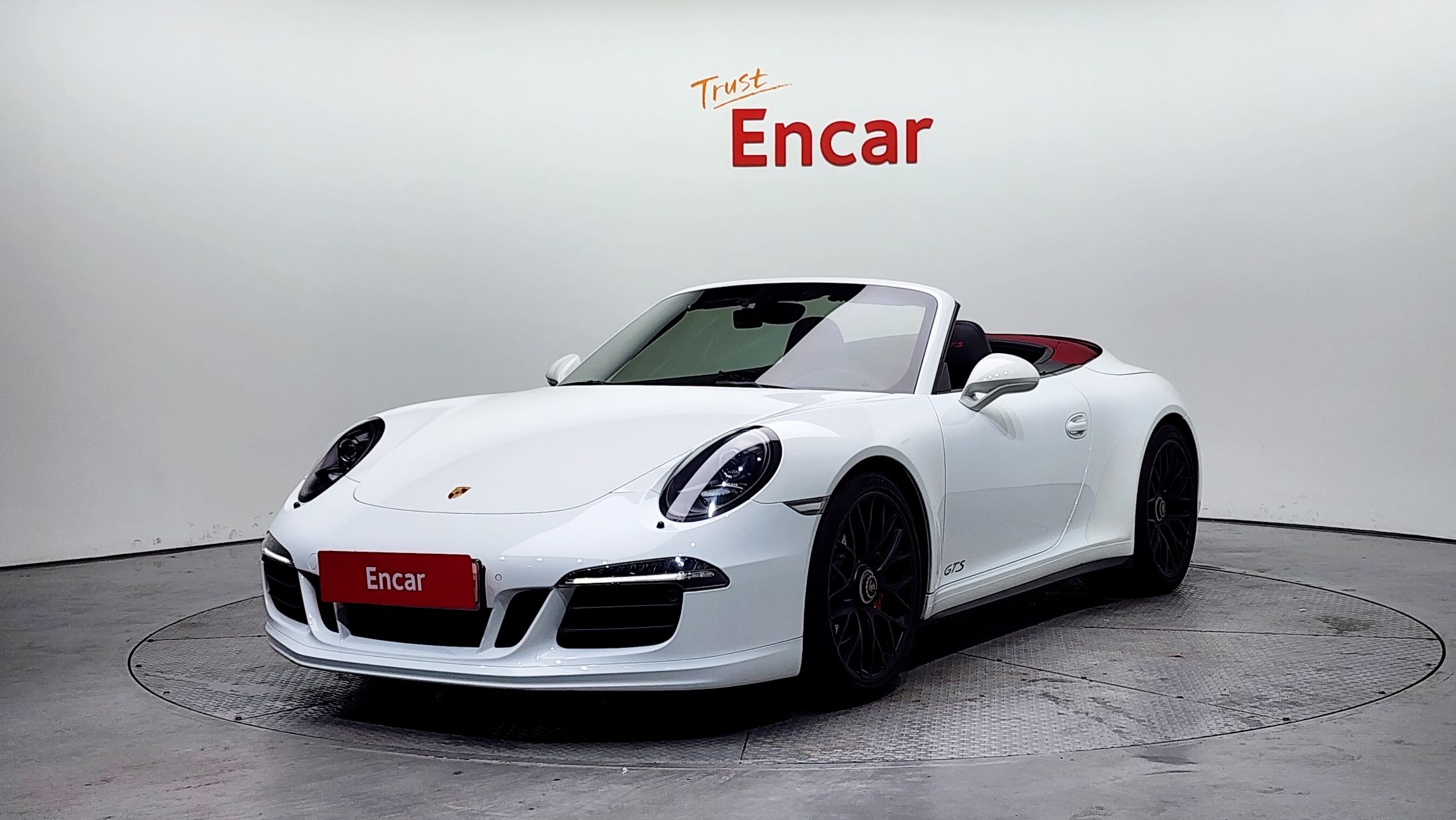 PORSCHE 911 2015