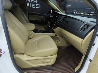 KIA CARNIVAL 2017