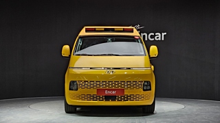 HYUNDAI STARIA 2023