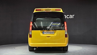 HYUNDAI STARIA 2023