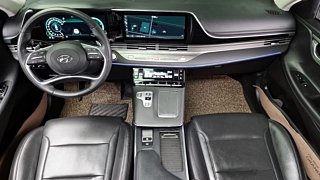 HYUNDAI GRANDEUR IG HYBRID 2021