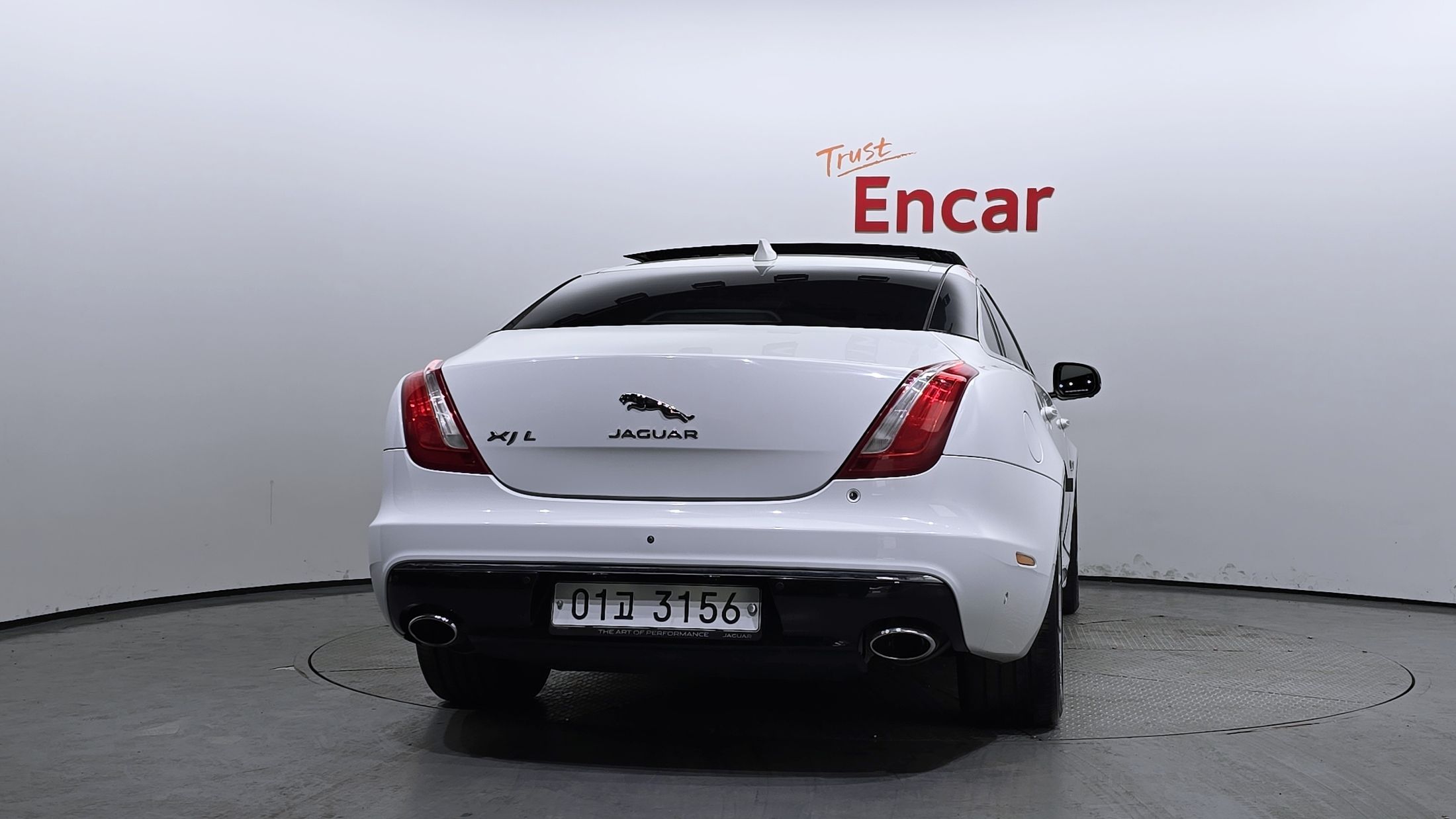 JAGUAR XJ 2016