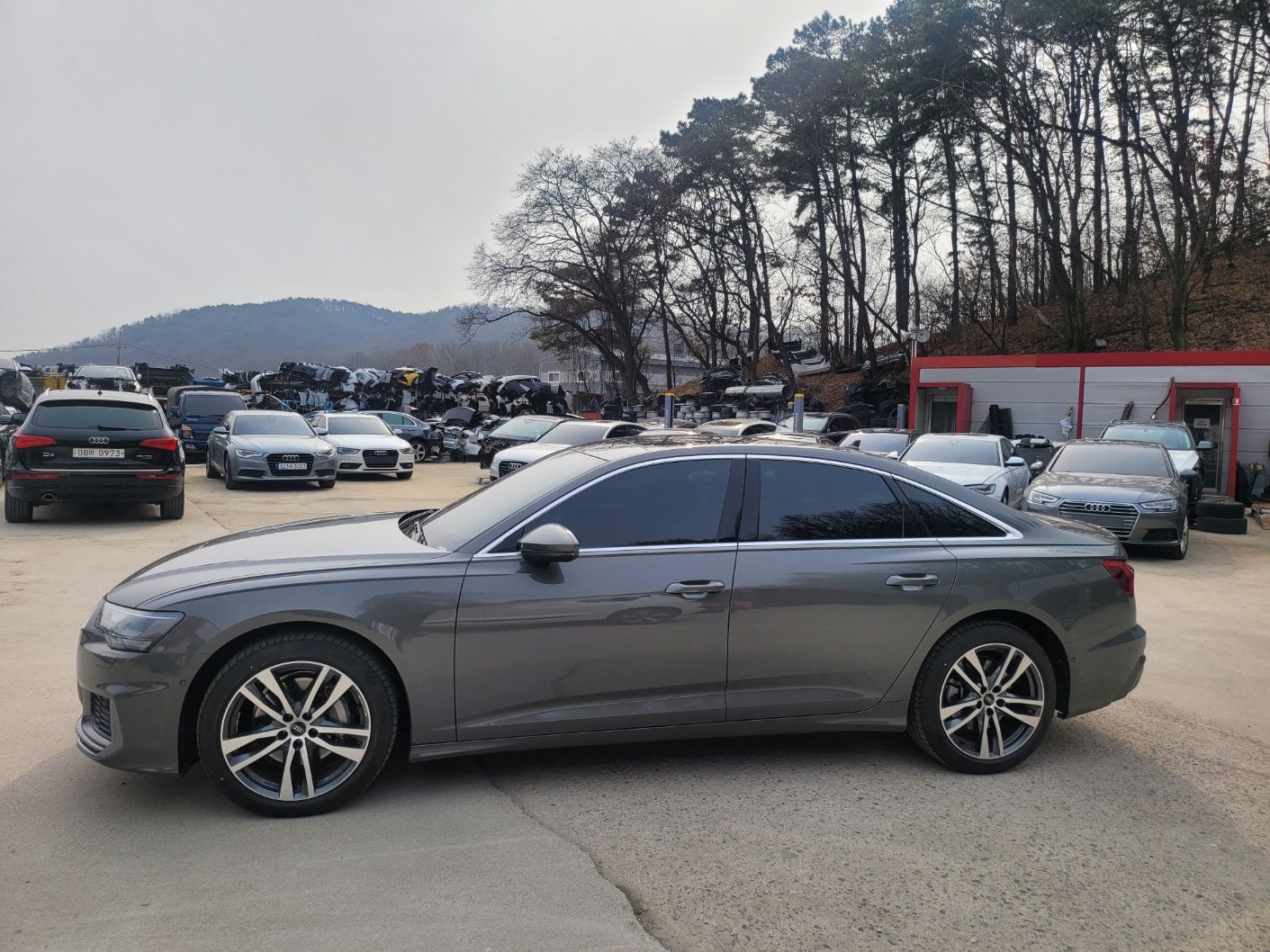 AUDI A6 C8