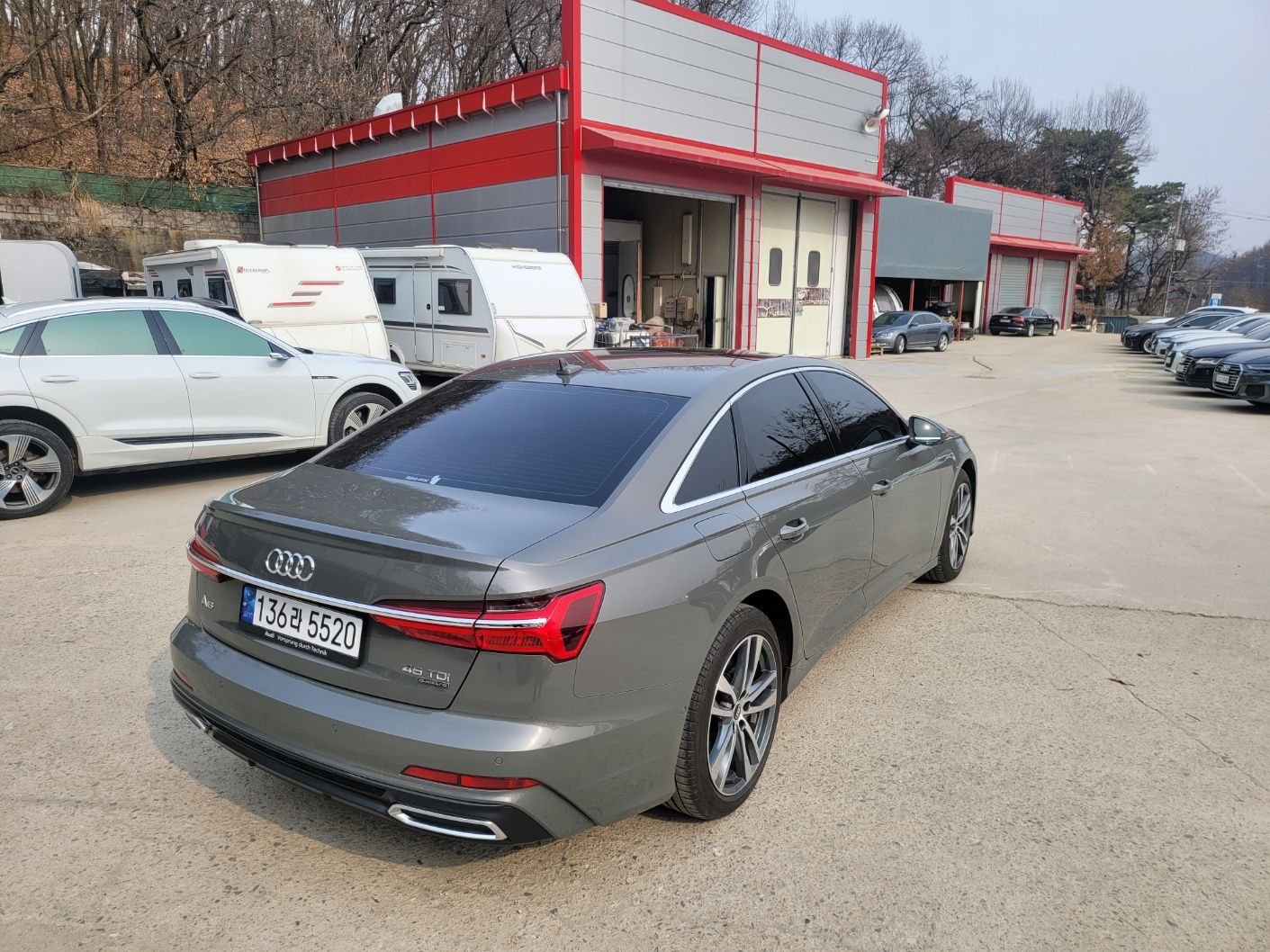 AUDI A6 C8