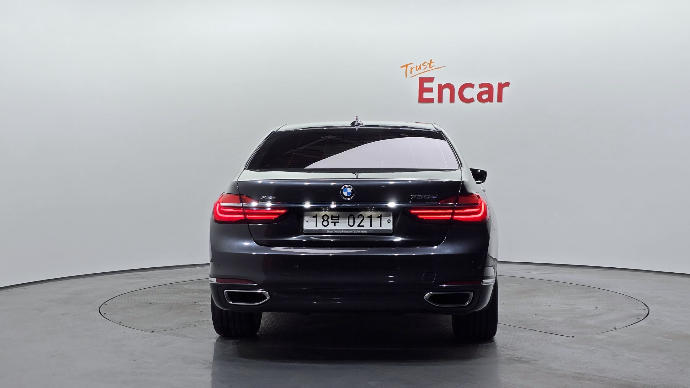 BMW 7-SERIES G11 2016