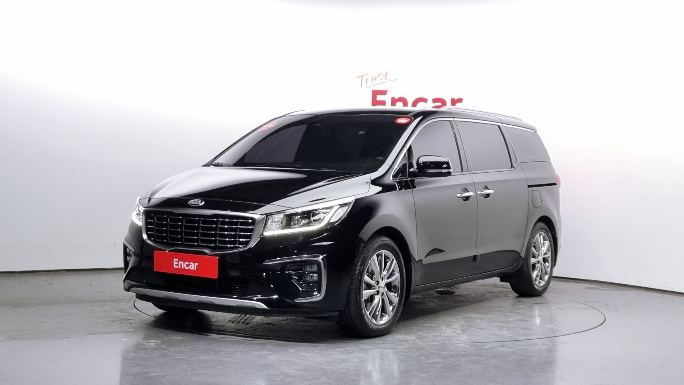 KIA CARNIVAL 2018