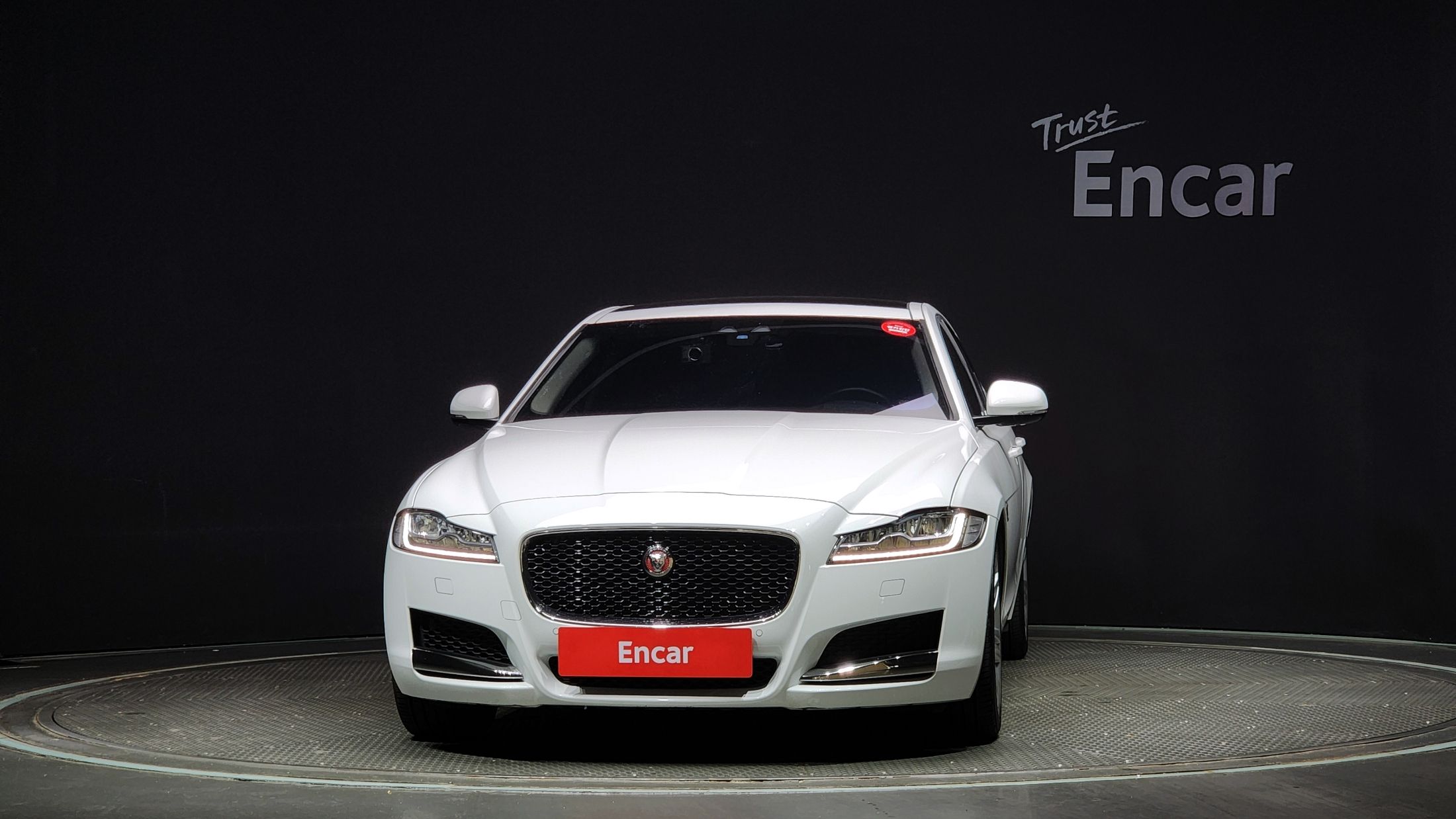 JAGUAR XF X260 2017