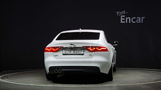 JAGUAR XF X260 2017