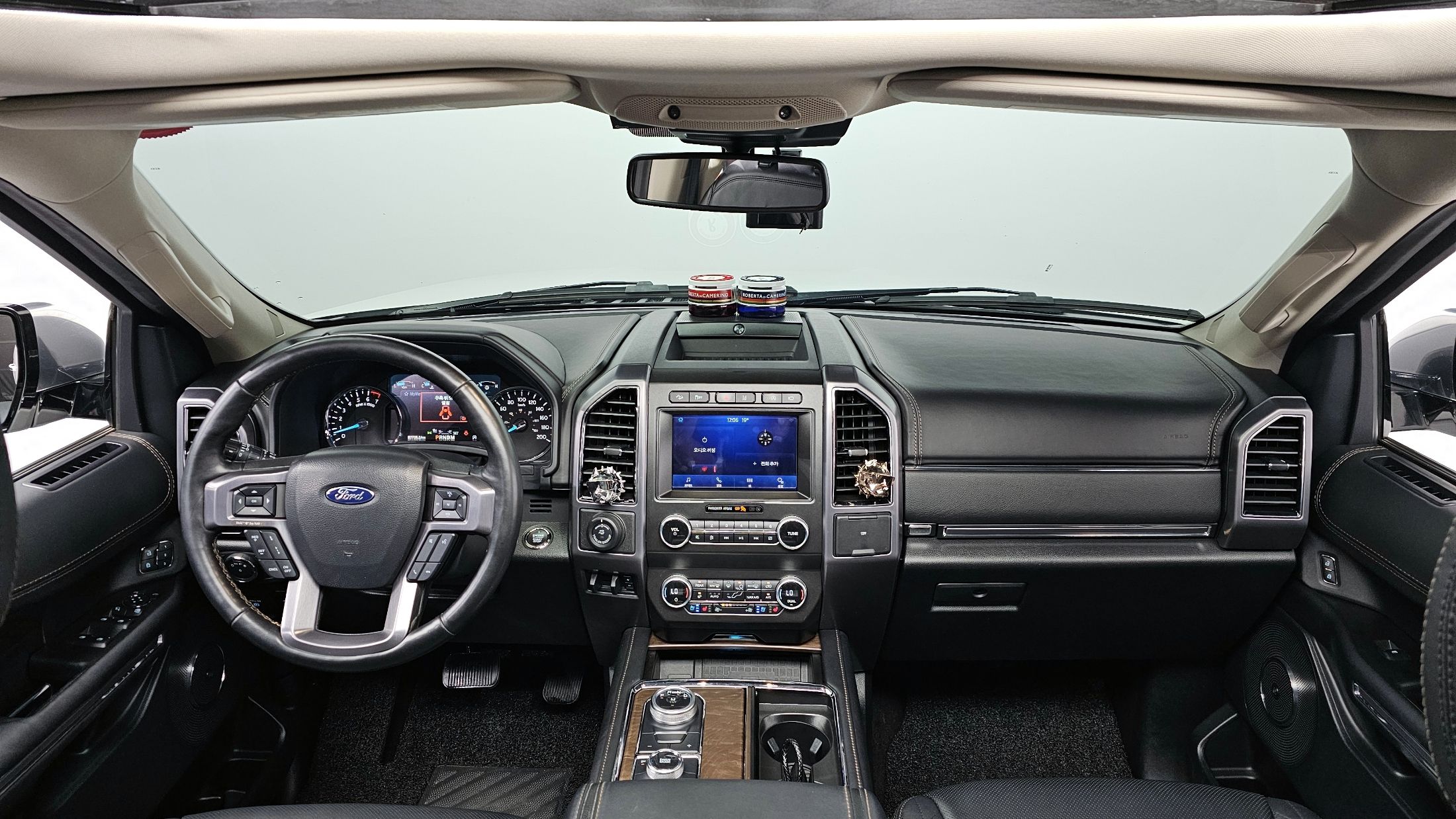 FORD EXPEDITION