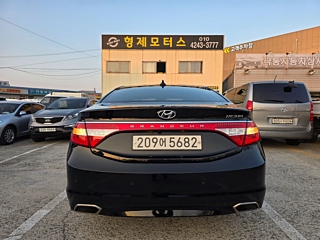 HYUNDAI GRANDEUR HG 2016