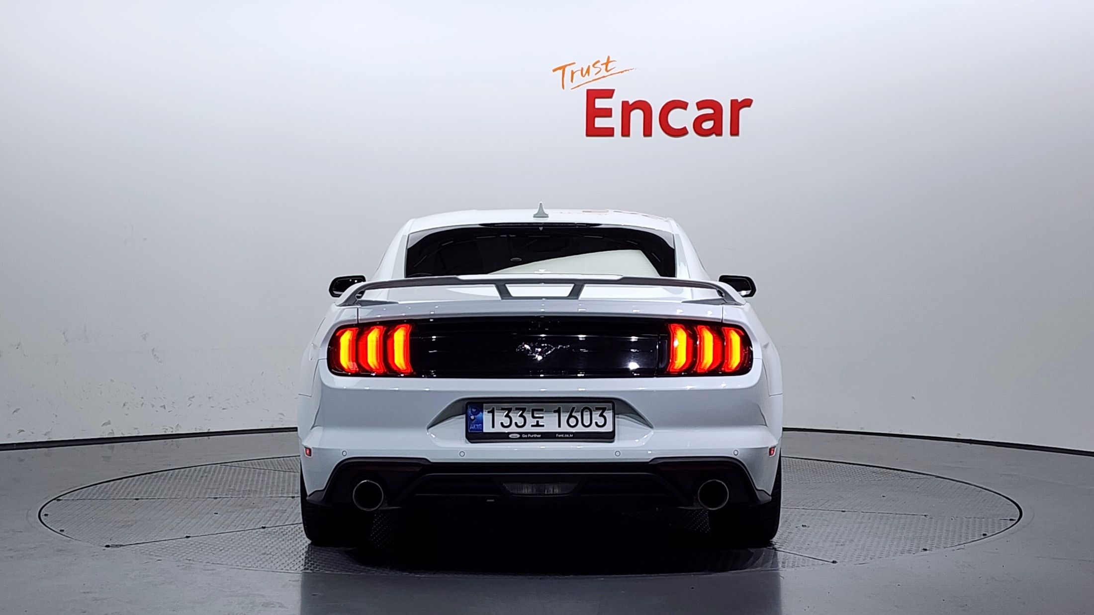 FORD MUSTANG 2023