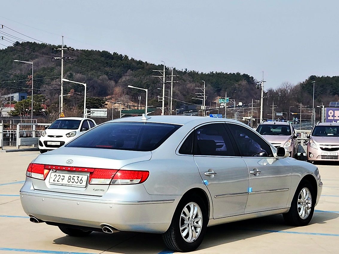 HYUNDAI GRANDEUR NEW LUXURY 2009