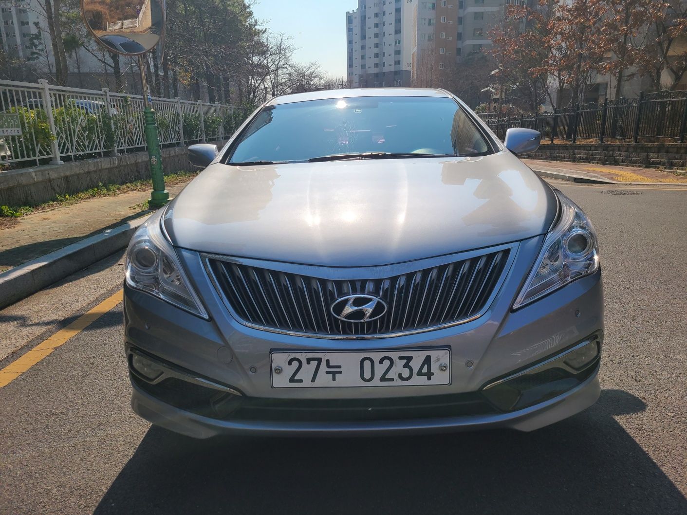 HYUNDAI GRANDEUR HG 2016