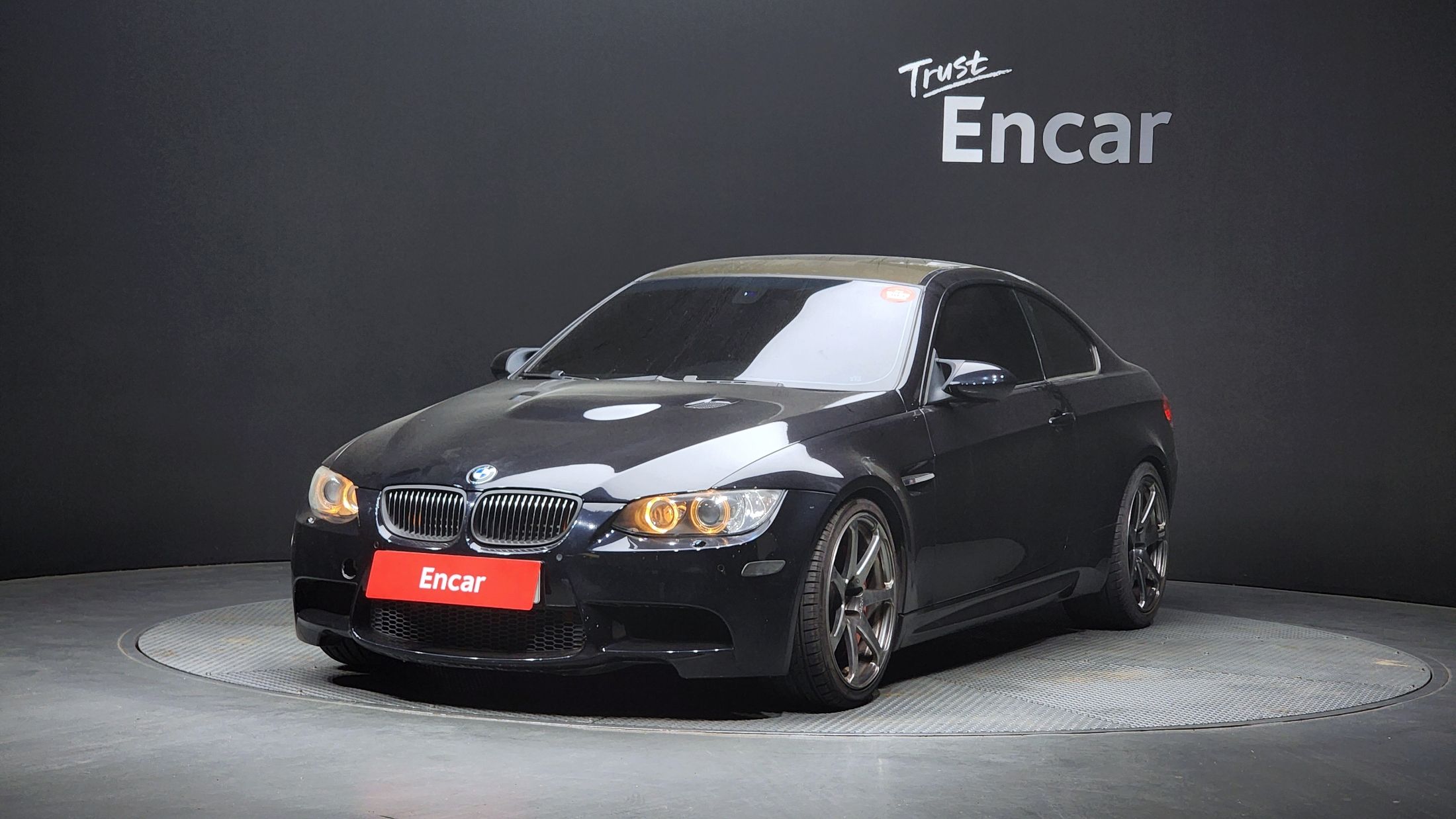 BMW M3 E90