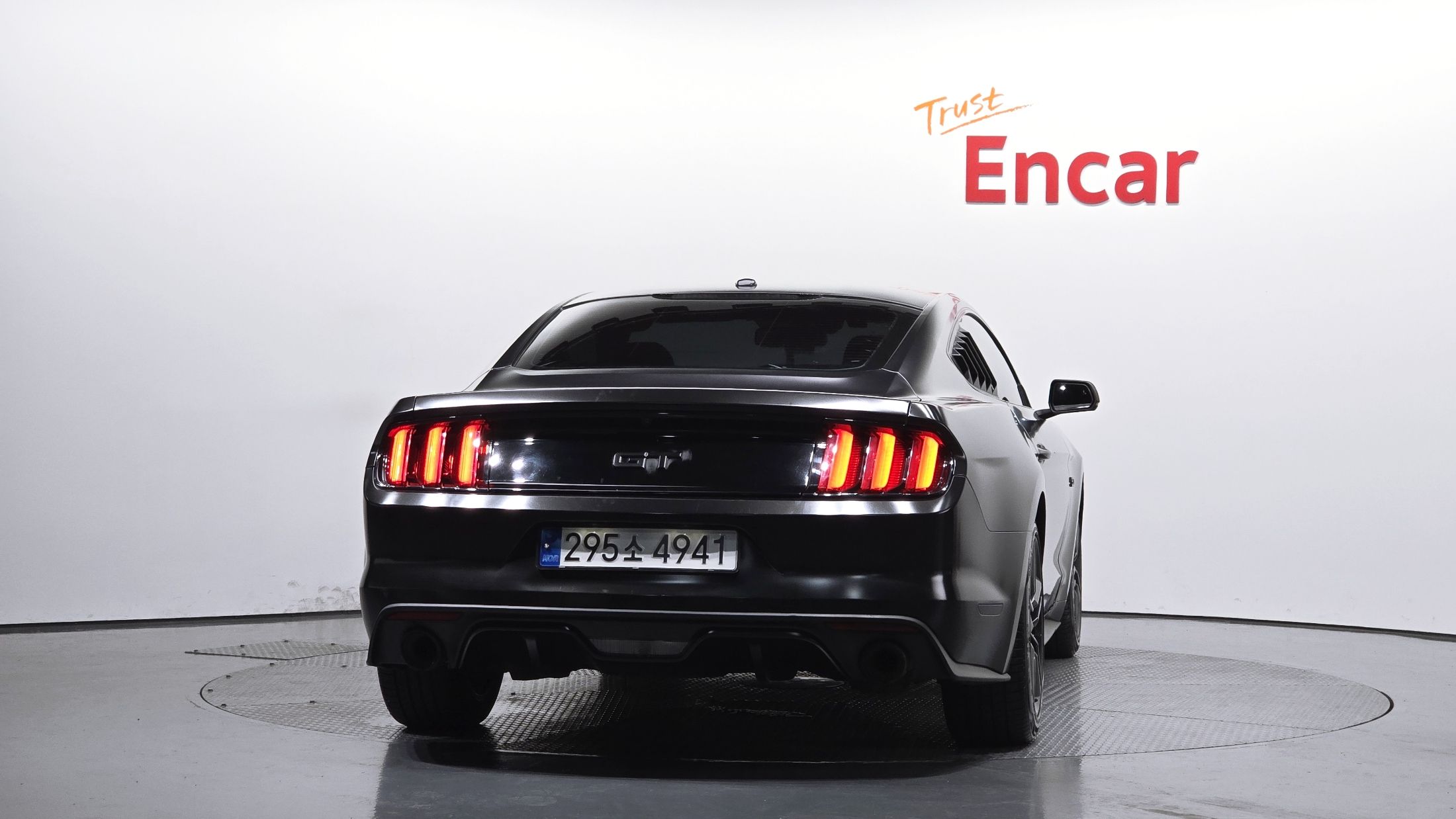 FORD MUSTANG 2017
