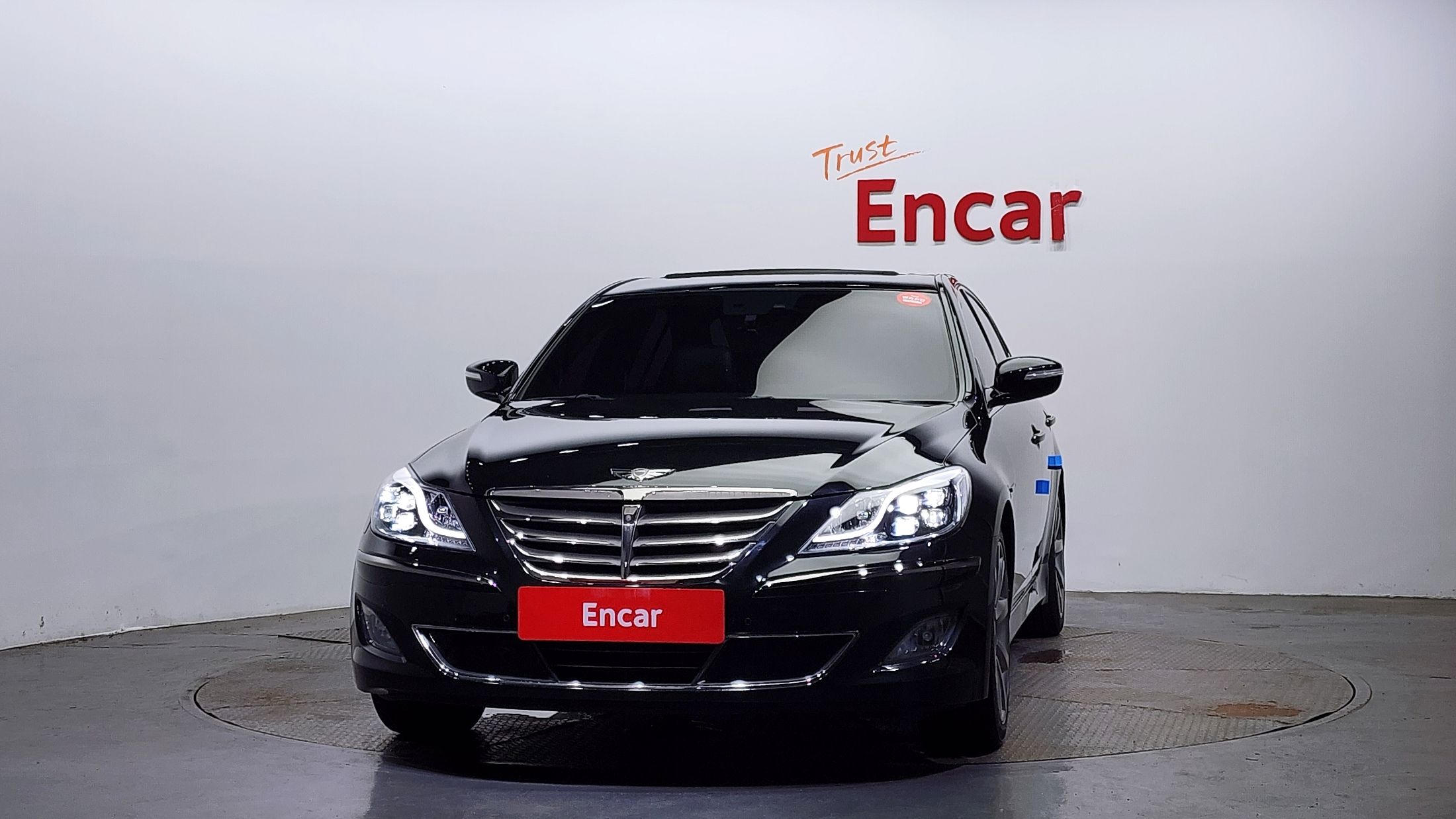 HYUNDAI GENESIS 2012