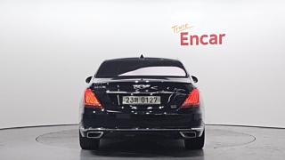 GENESIS EQ900 2016