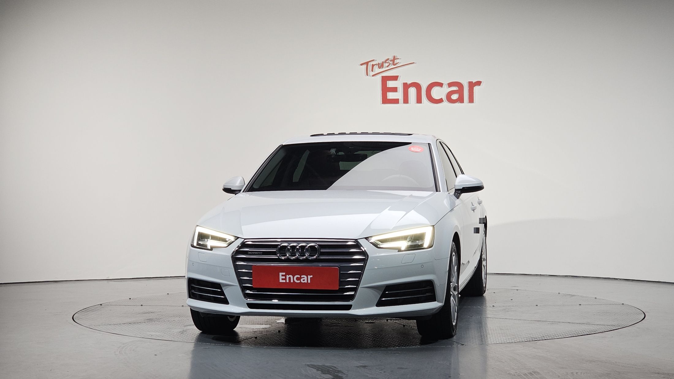 AUDI A4 B9 2018
