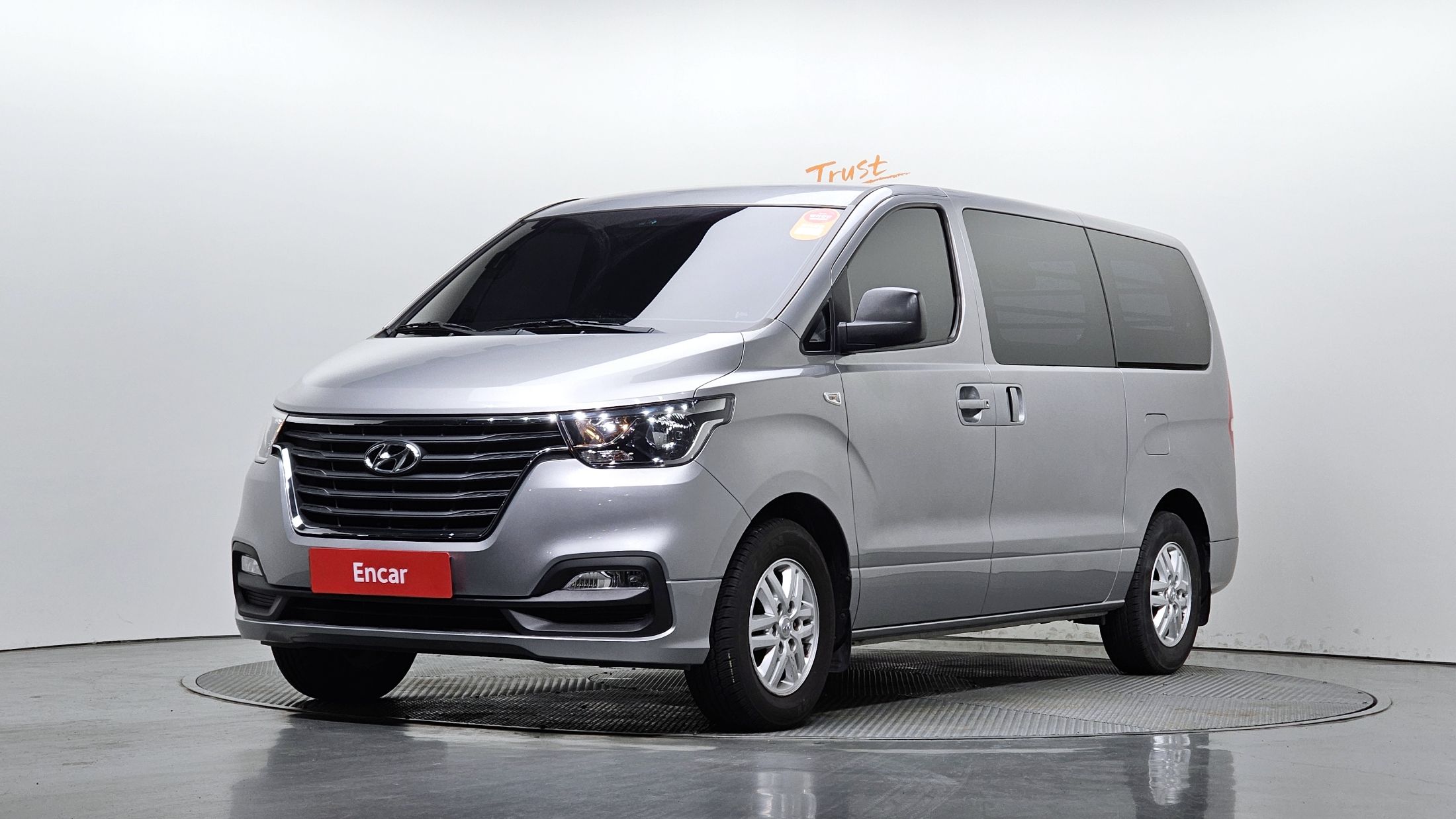 HYUNDAI STAREX GRAND