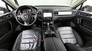 VOLKSWAGEN TOUAREG 2016