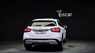 MERCEDES BENZ GLA-CLASS X156 2019