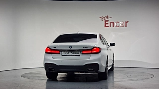 BMW 5-SERIES G30 2018