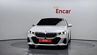 BMW 5-SERIES G60 2023