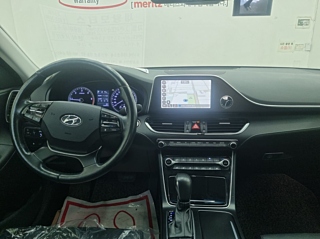 HYUNDAI GRANDEUR IG 2017