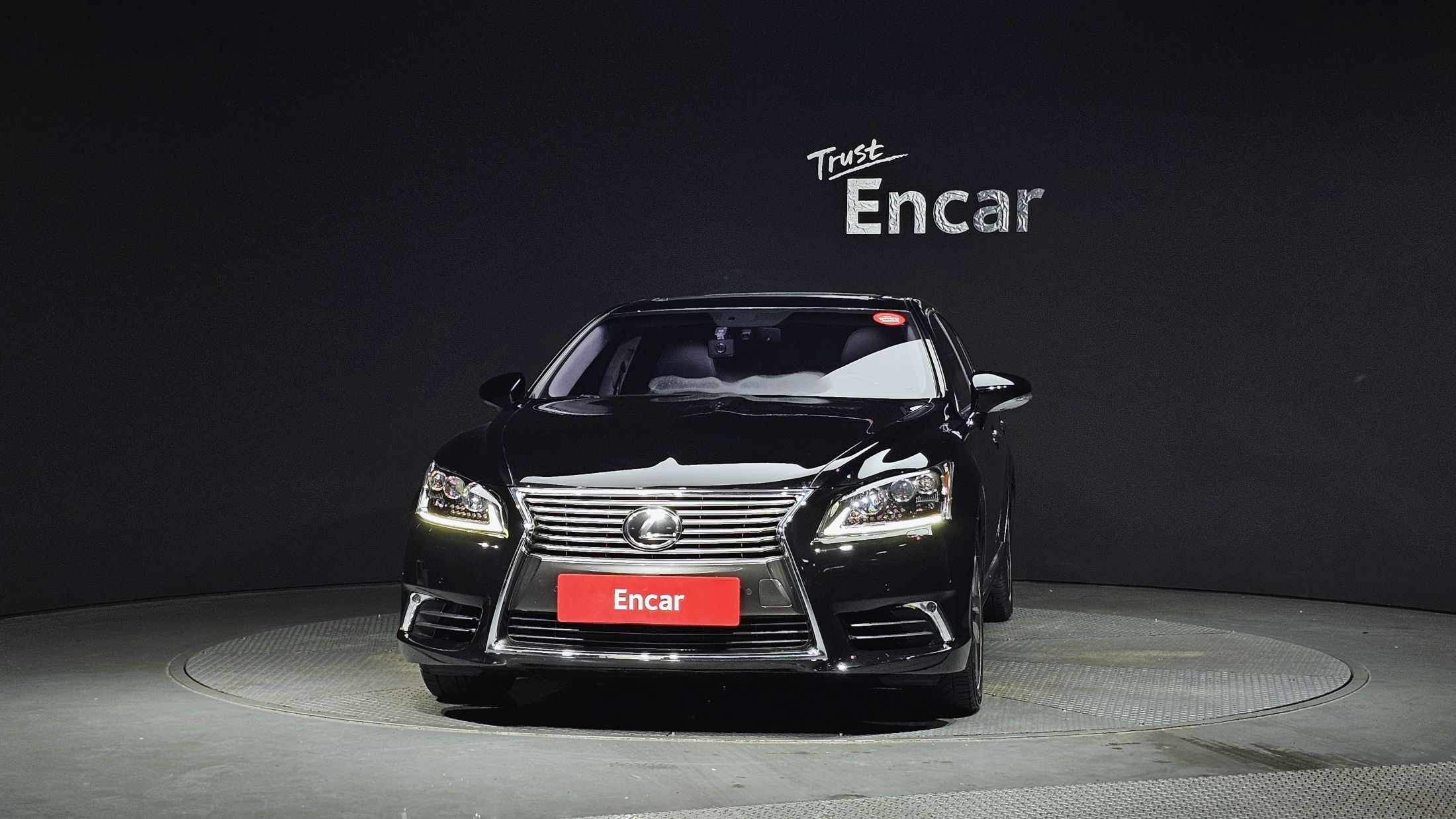 LEXUS LS460 2016