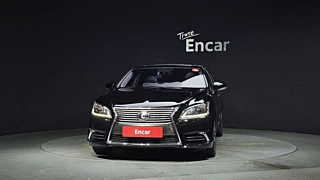 LEXUS LS460 2016