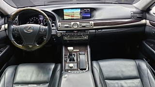 LEXUS LS460 2016