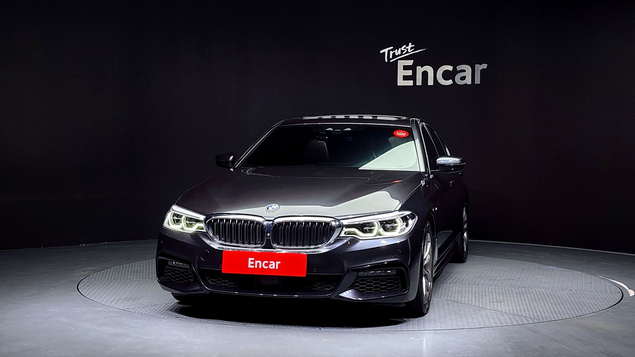 BMW 5-SERIES G30 2019