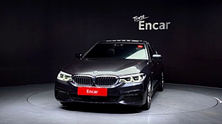 BMW 5-SERIES G30 2019