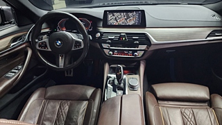 BMW 5-SERIES G30 2019