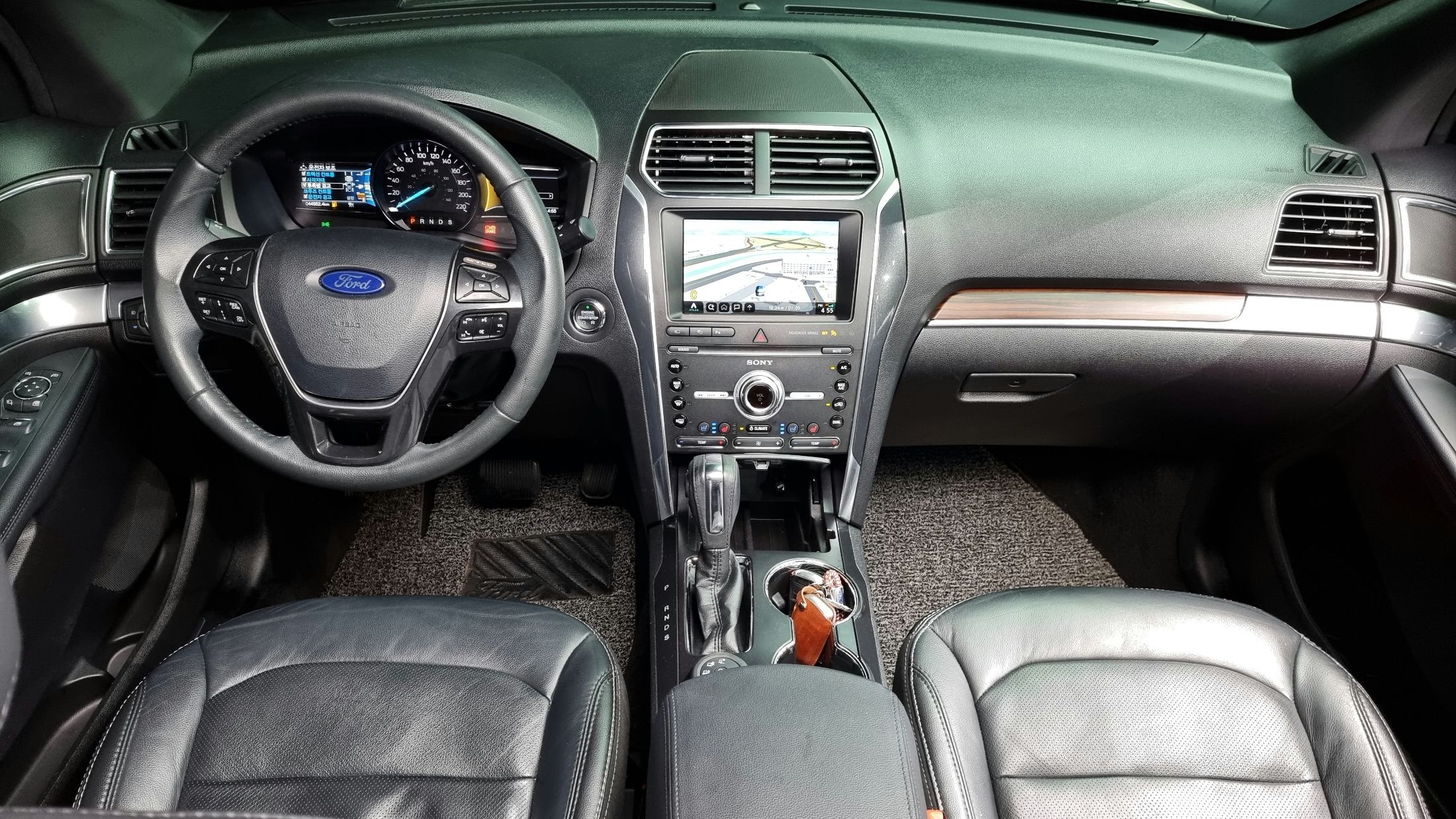 FORD EXPLORER 2019