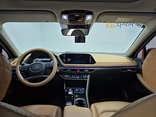 HYUNDAI SONATA DN8 2020