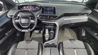 PEUGEOT 5008 2018